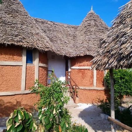 Marashi Villa นูงวี ภายนอก รูปภาพ