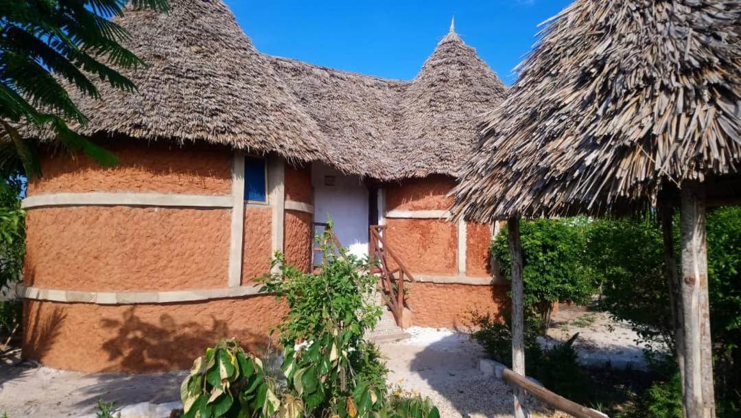 Marashi Villa นูงวี ภายนอก รูปภาพ